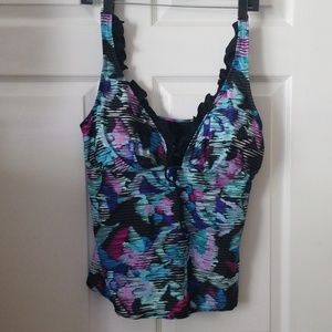 Kim Roger's tankini swim top
